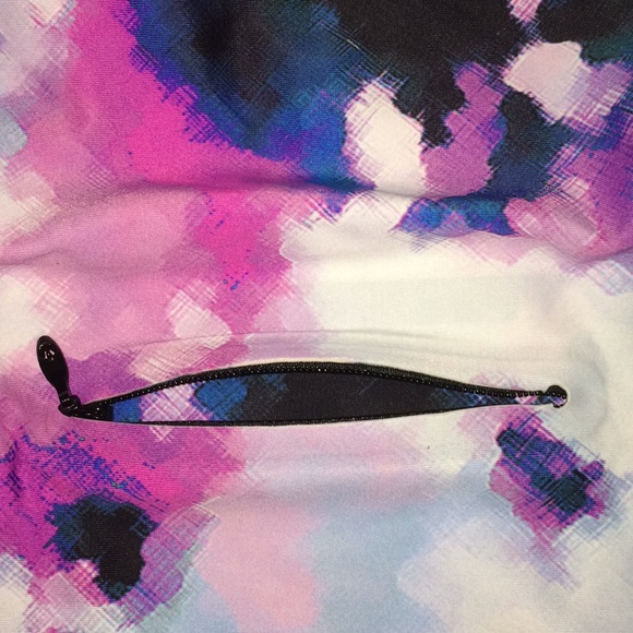 LULULEMON Water Salty Swim Rashguard Water Shirt - Picture 4 of 11